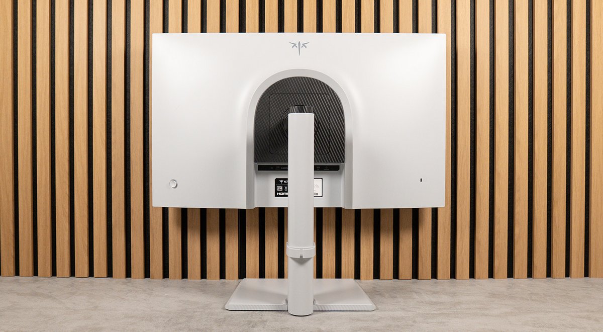 Le KTC H27E6 est également compatible avec les supports VESA 100 x 100 - © Charles Gouin-Peyrot pour Clubic