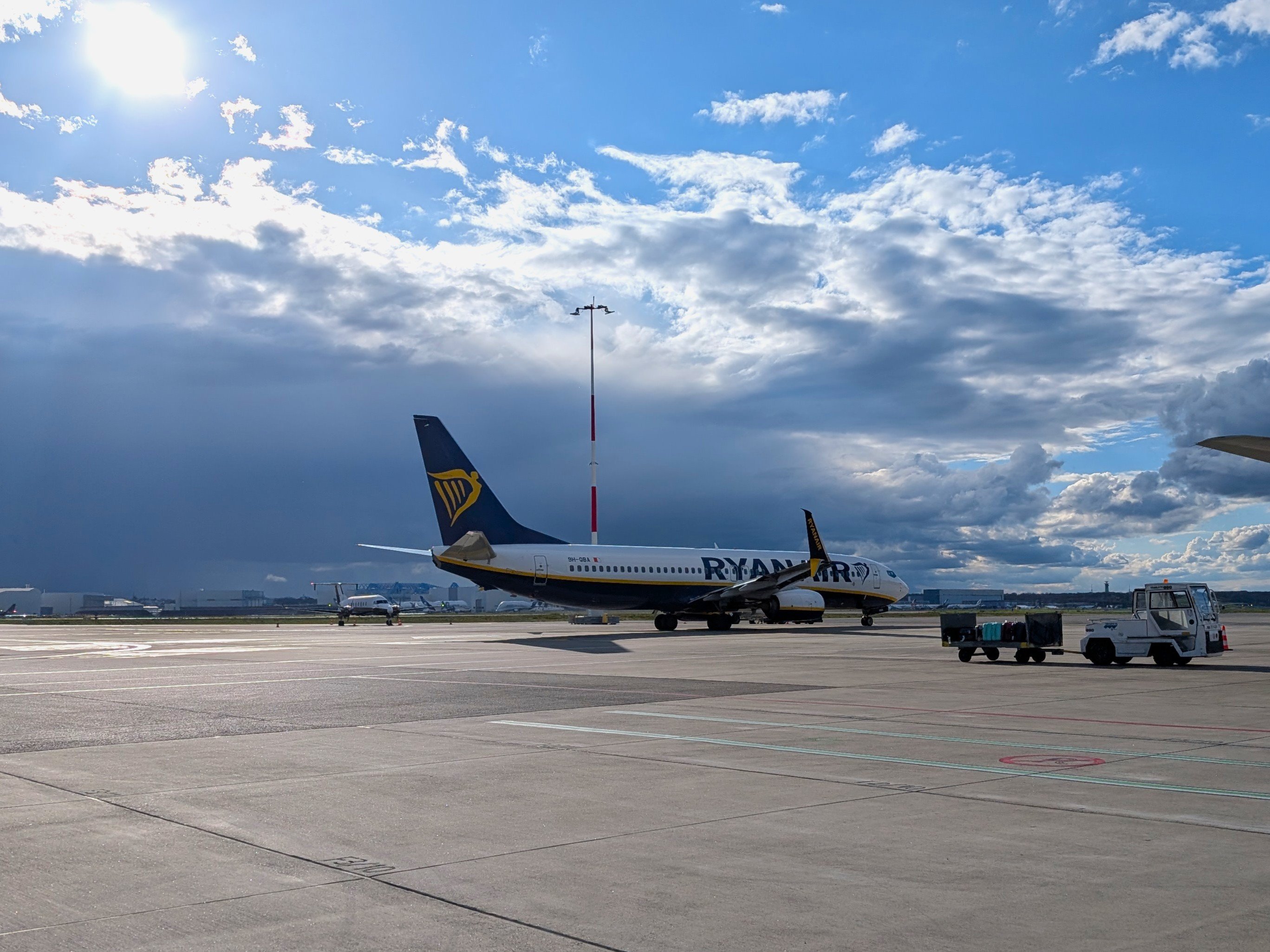 Avion Ryanair à l'aéroport de Toulouse-Blagnac. © Alexandre Boero / Clubic