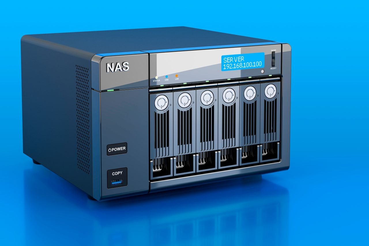 Avec un NAS, vous avez le pouvoir sur les données que vous hébergez- ©AlexLMX / Shutterstock