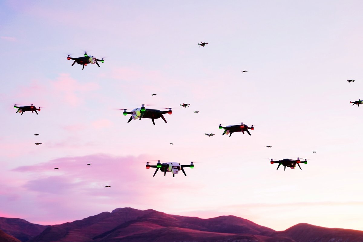 Essaim de drones - © Shutterstock