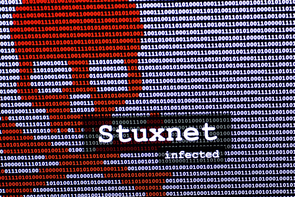 En 2010, Stuxnet exploite quatre failles dans Windows pour attaquer les infrastructures nucléaires de l'Iran. ©  Maddas / Shutterstock