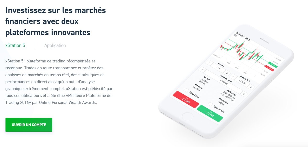 xStation 5, accessible sans téléchargement sur navigateur et sur application mobile, est une plateforme complète reconnue pour son accessibilité aux débutants ©XTB