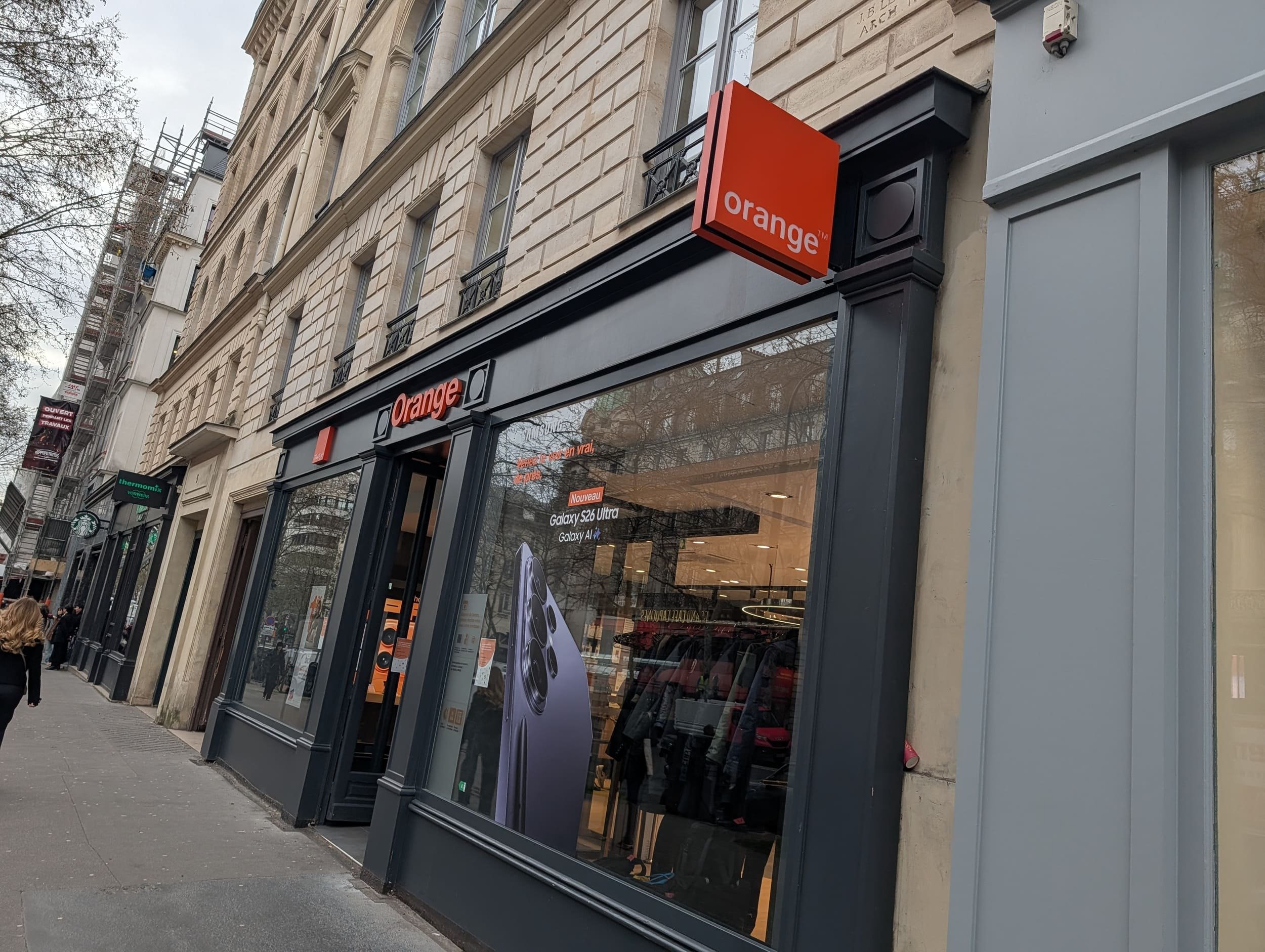 La boutique Orange du boulevard des Capucines. © Alexandre Boero / Clubic