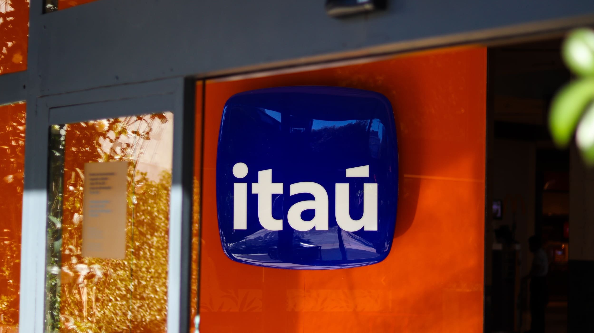 La banque brésilienne Itaú a pris une décision plus que radicale © rafaelnlins / Shutterstock.com