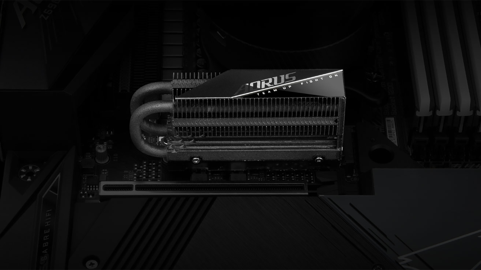 Le Gigabyte Aorus Gen4 7000s Prem