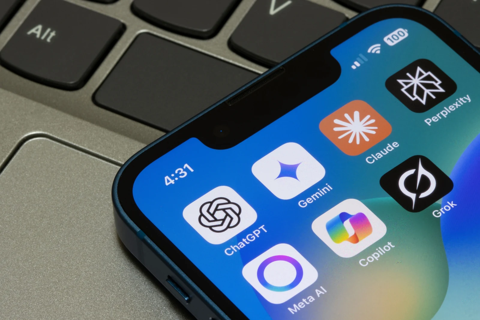 En galère dans l'IA, Apple va multiplier l'intégration des concurrents dans iOS