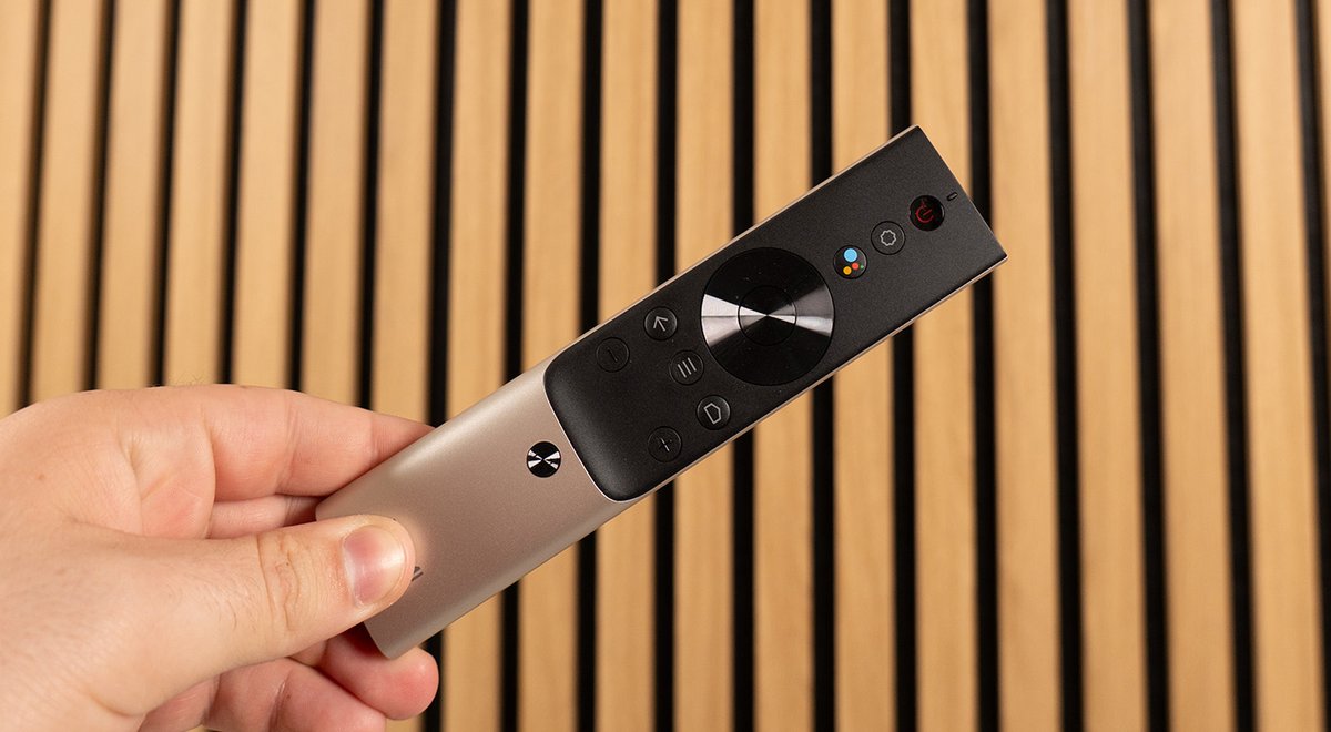La télécommande du Horizon S Pro est jolie et ergonomique - © Charles Gouin-Peyrot pour Clubic