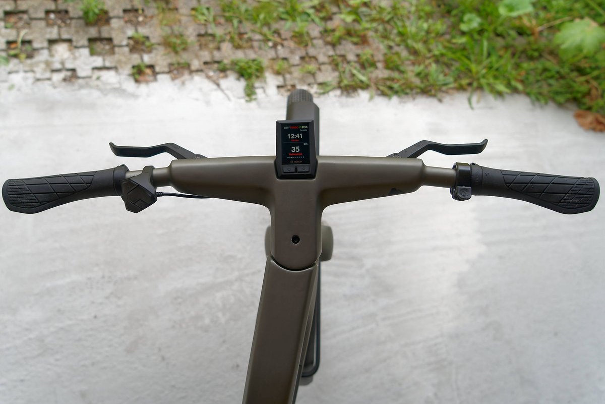 Le cockpit a été pensé afin d'intégrer au mieux l'ordinateur de bord. Et c'est réussi !