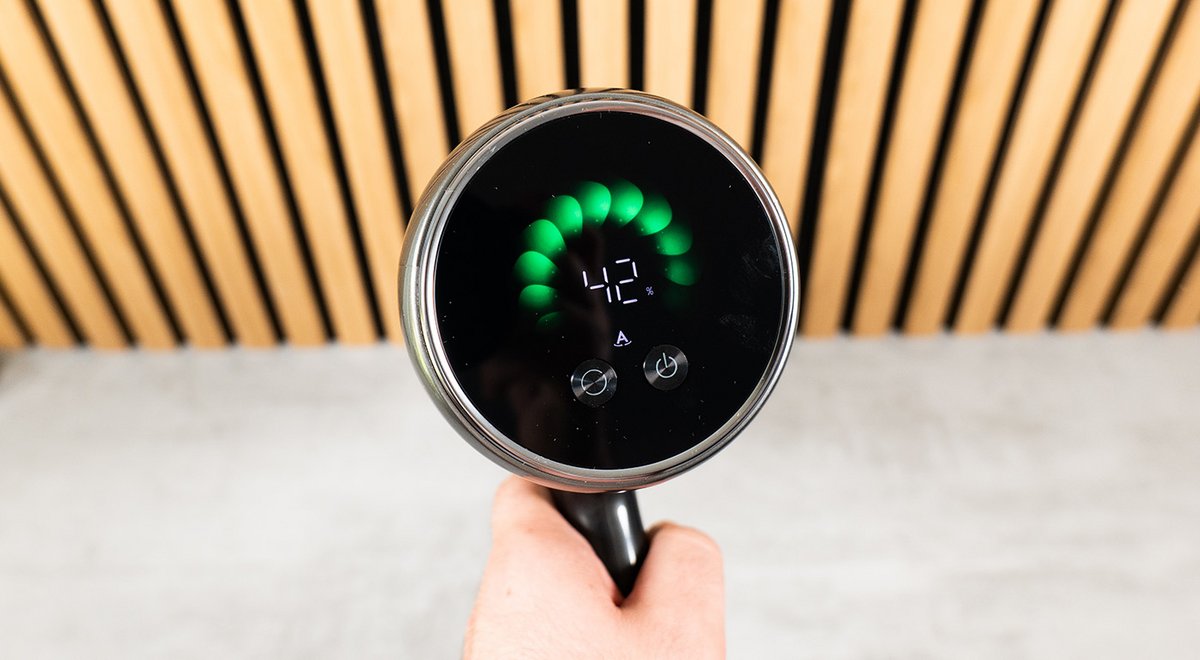 L'écran couleur LCD est plutôt joli. ©Charles Gouin-Peyrot pour Clubic