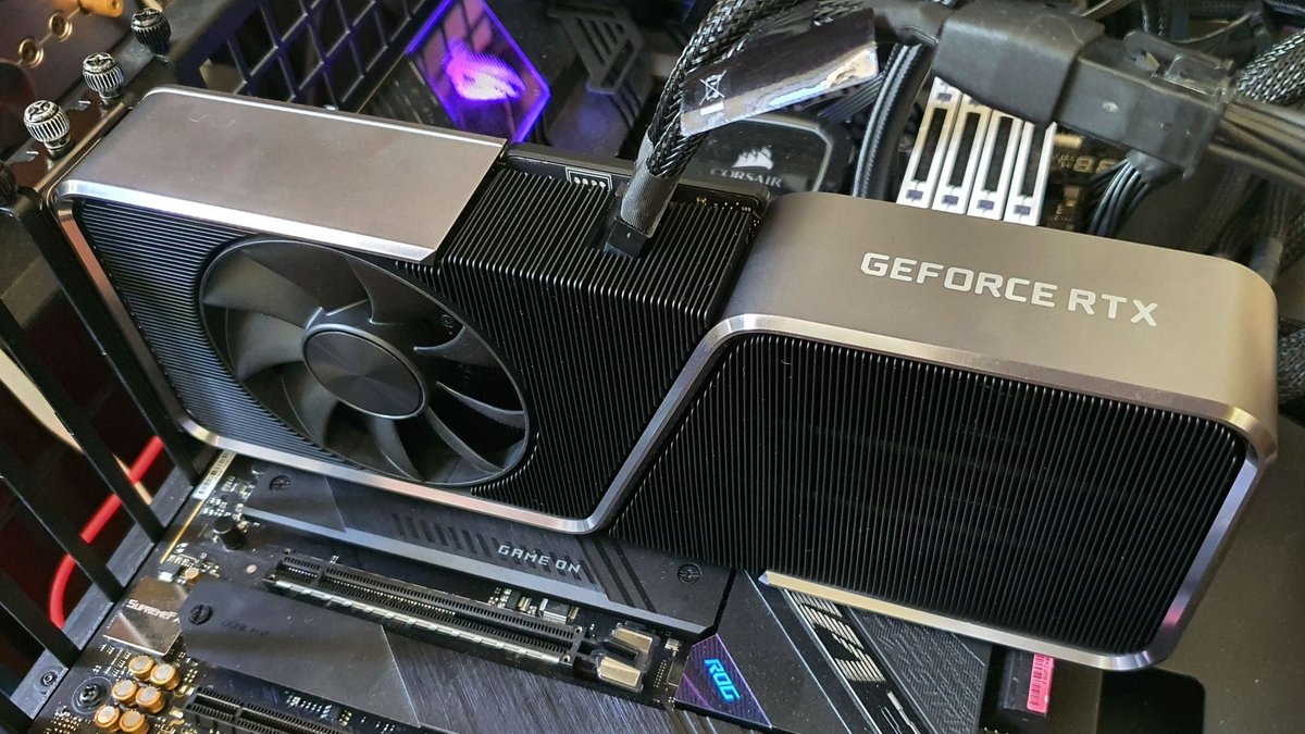 La « petite » RTX 3070 Ti Founders Edition sur notre configuration de test © Nerces