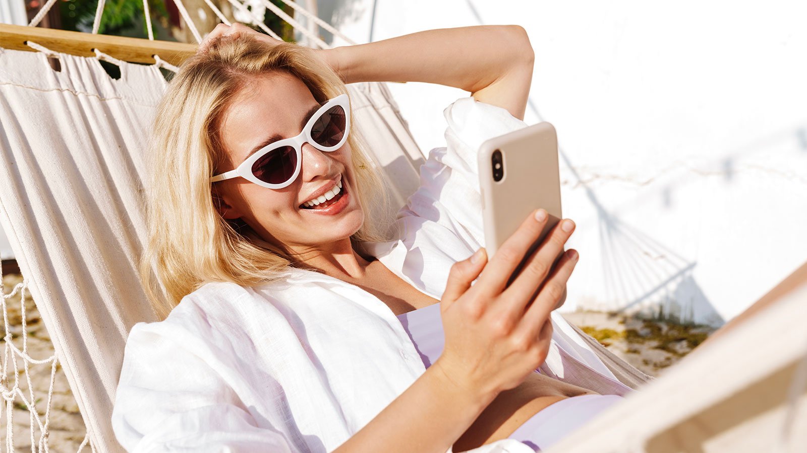 Le nouveau forfait RED by SFR est enfin disponible ©Shutterstock