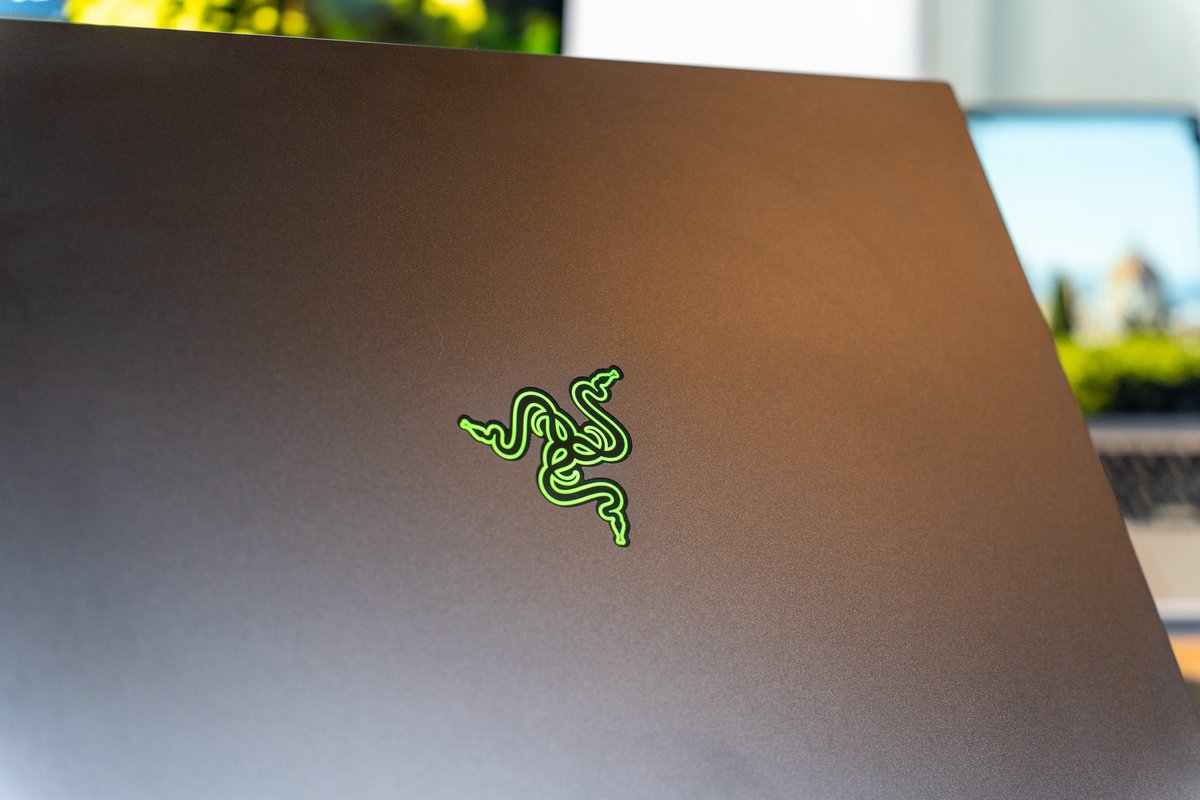Razer Blade 16 2025