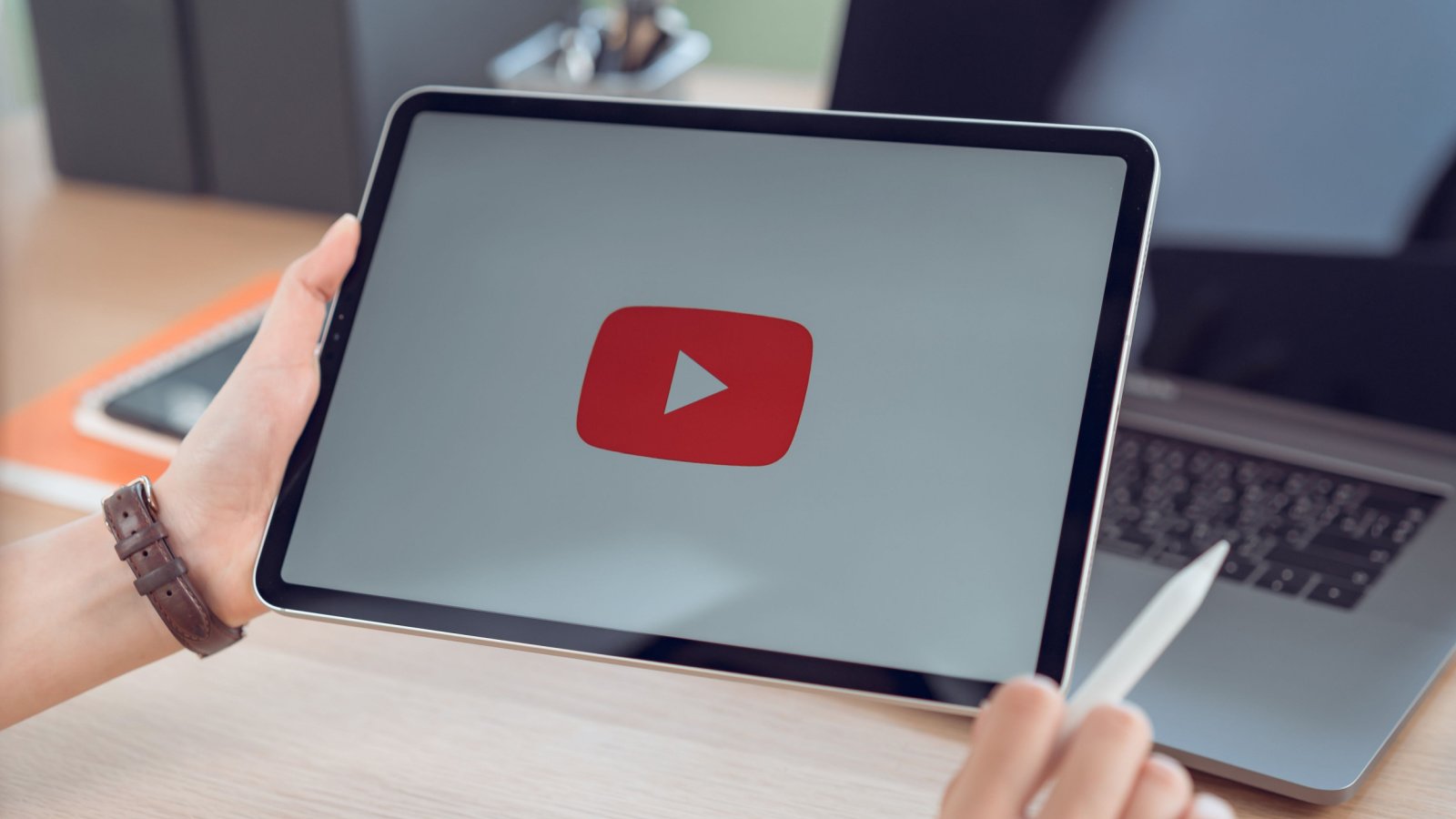 ChatGPT : 5 prompts indispensables pour booster votre chaîne YouTube