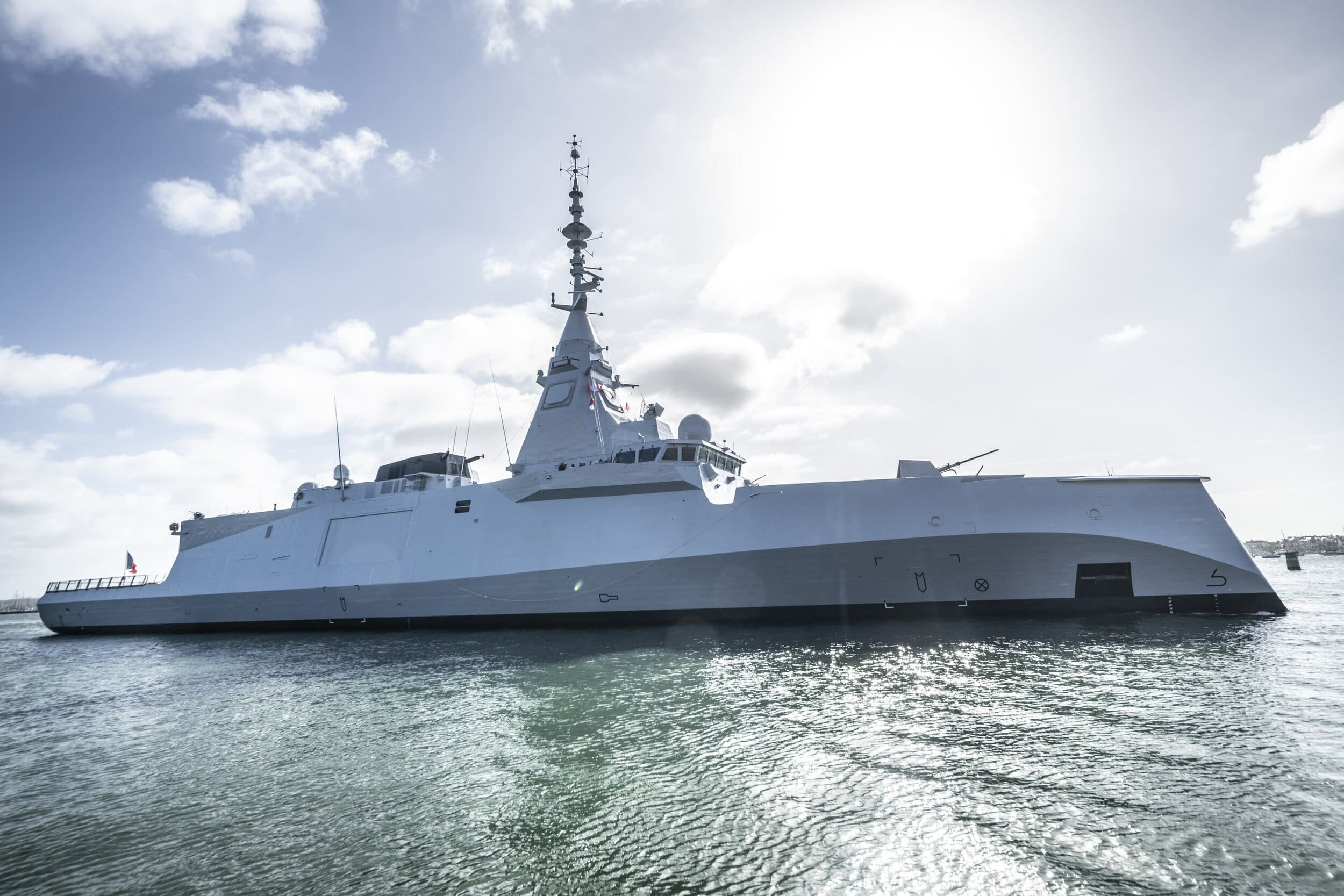 L'Amiral Ronarc'h inaugure la nouvelle génération de navires de guerre français © Naval Group