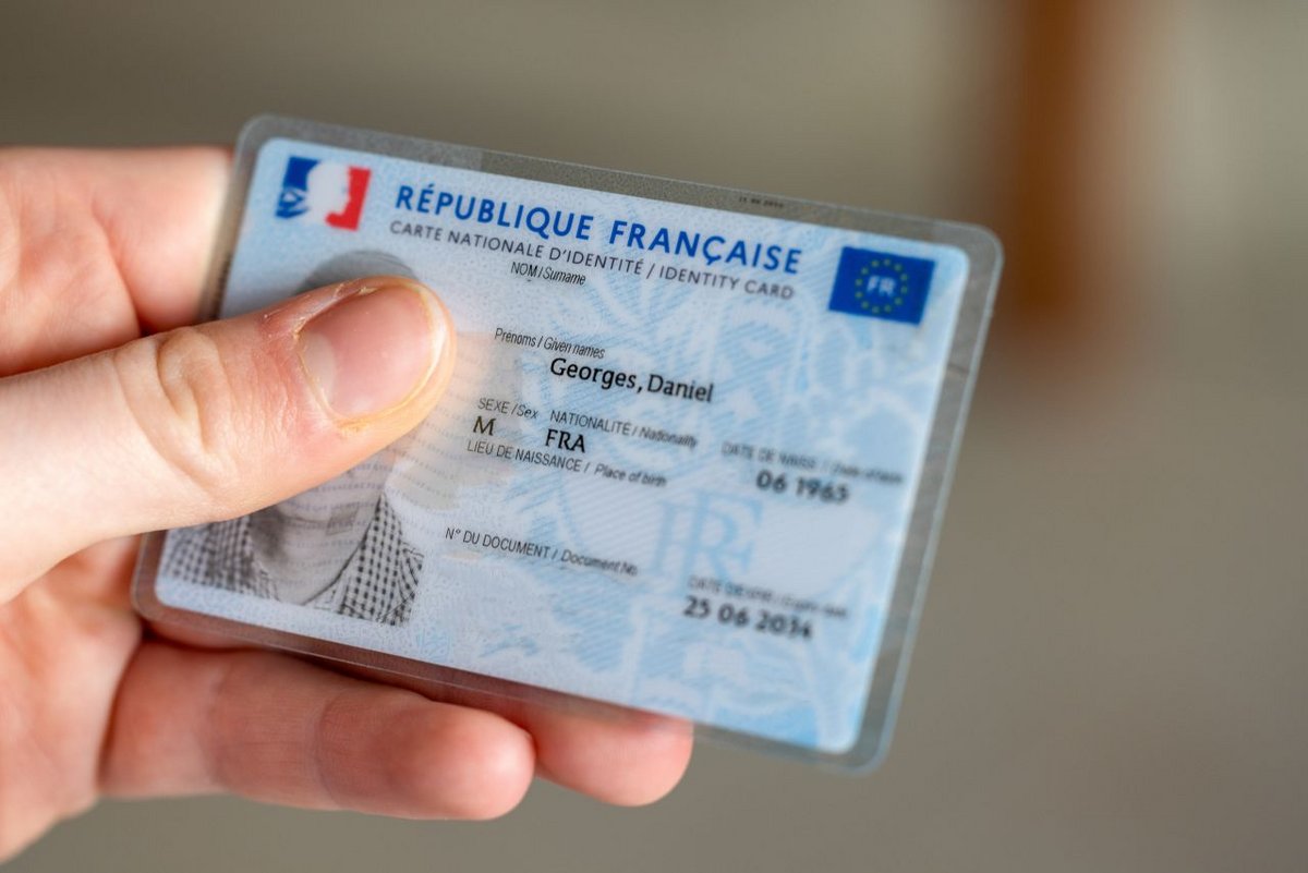 Le hacker, qui se fait appeler Marak, prétend détenier des données de cartes d'identité des patients - ©Pixavril / Shutterstock