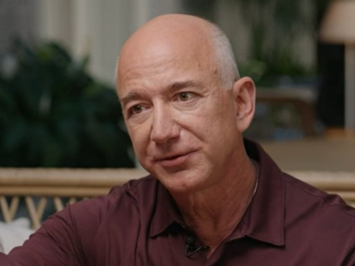 Jeff Bezos, durant son interview samedi 12 novembre sur CNN (© Capture d'écran CNN)