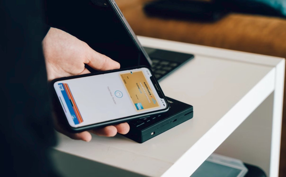 Vous pourrez bientôt régler vos gros achats en plusieurs fois, automatiquement avec Apple Pay ©Unsplash