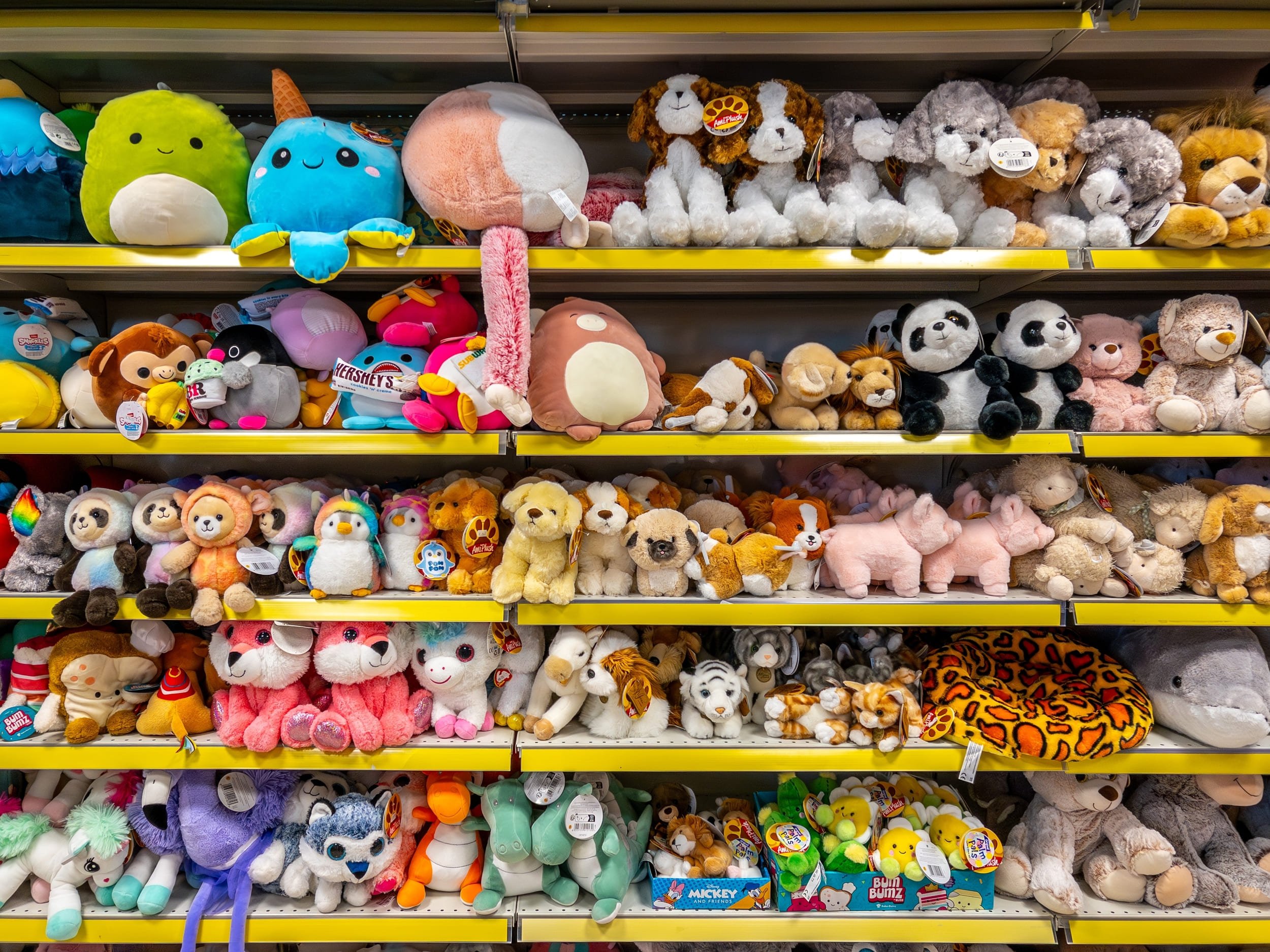 Les jouets vendus en Europe vont être soumis à des règles bien plus strictes. © Framarzo / Shutterstock.com