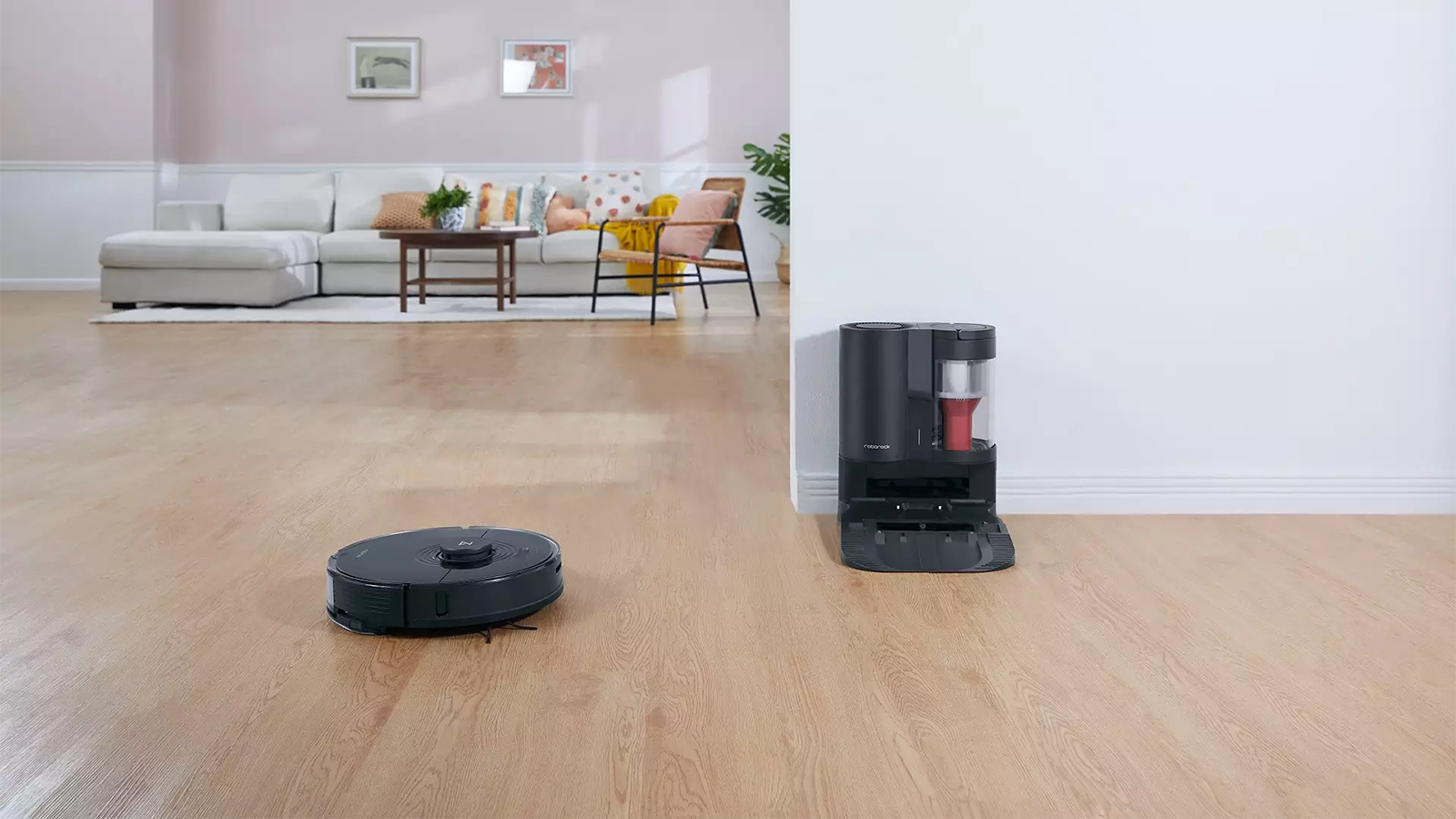 L'aspirateur robot Roborock S7 et sa station de vidage