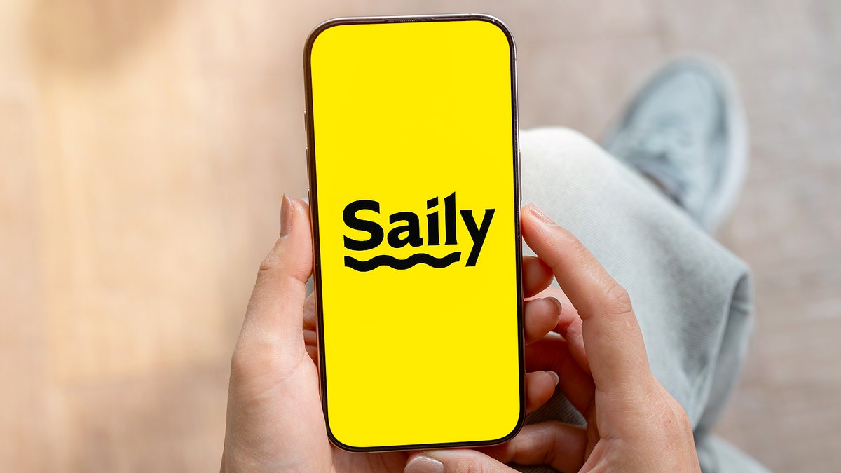 Saily est la solution pour les voyageurs qui veulent une eSIM abordable et facile à gérer, sans se perdre dans des options complexes - © Axel Reghis | Shutterstock