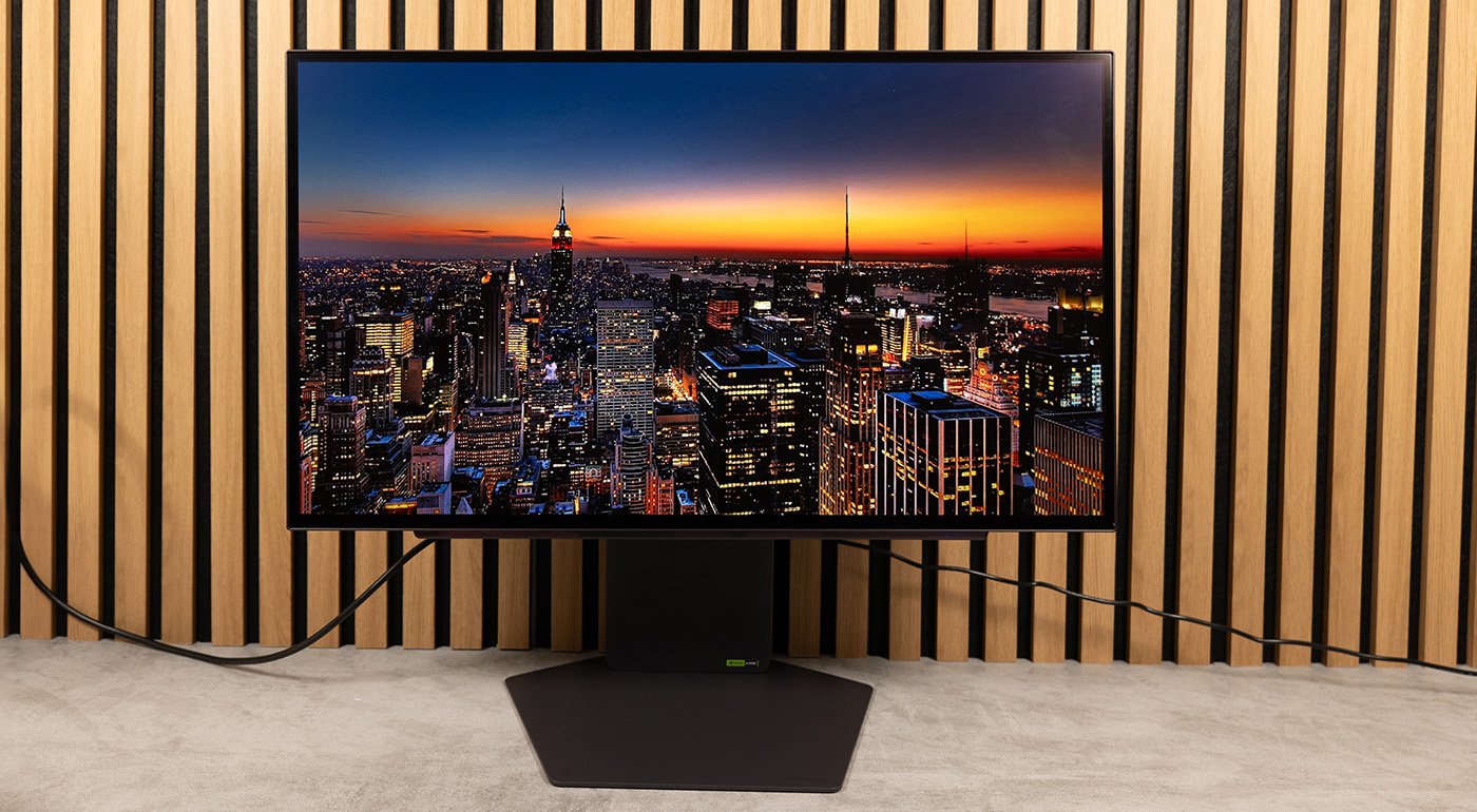 Le LG UltraGear GX790A propose un pied imposant - © Charles Gouin-Peyrot pour Clubic