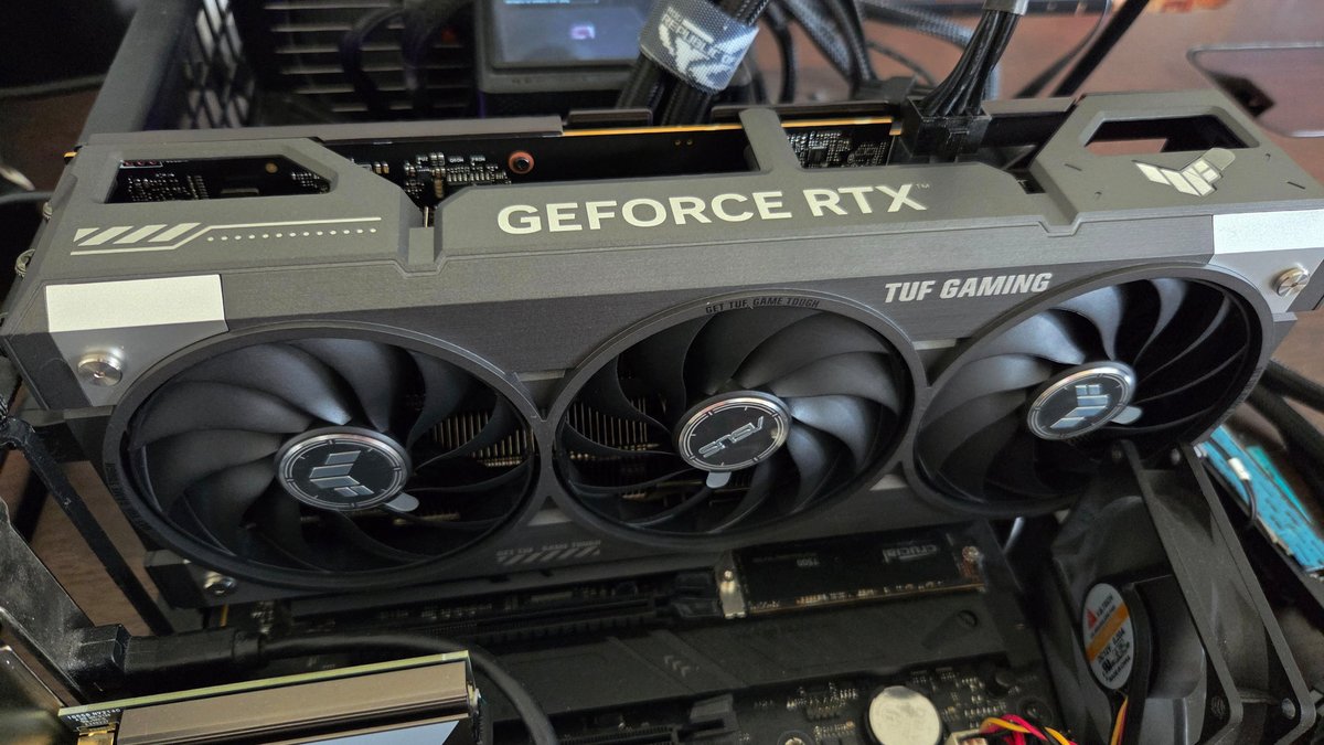 ASUS TUF Gaming GeForce RTX 5060 OC