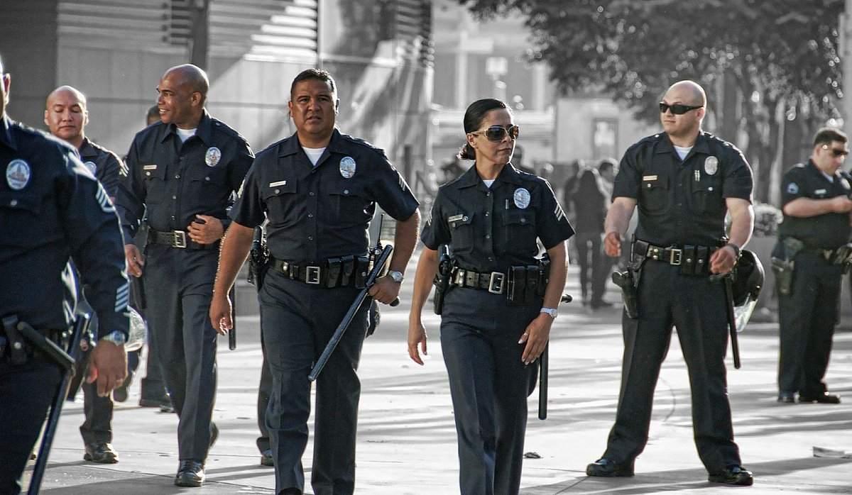 LAPD, @Chris Yarzab / Wikimedia Commons