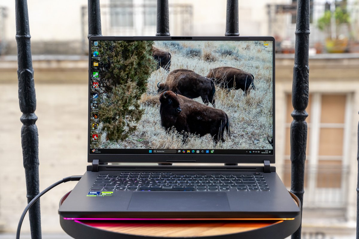 Le Strix G16 2025 de face. ©Nathan Le Gohlisse pour Clubic