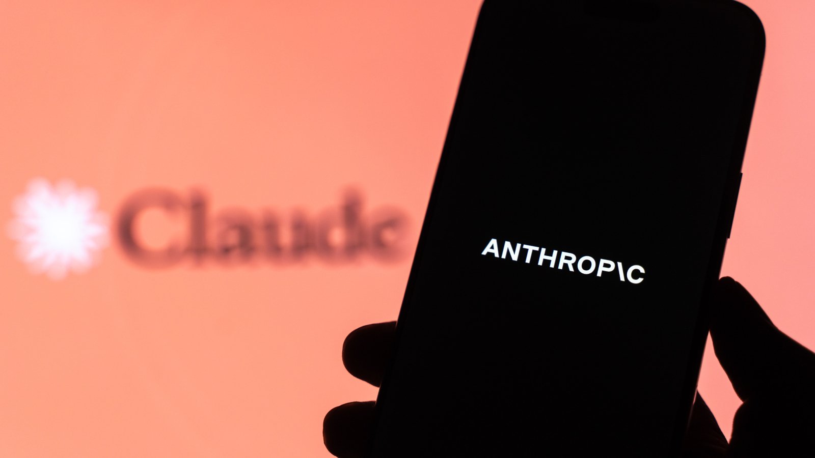 Anthropic est victime de son propre succès. ©Stockinq / Shutterstock