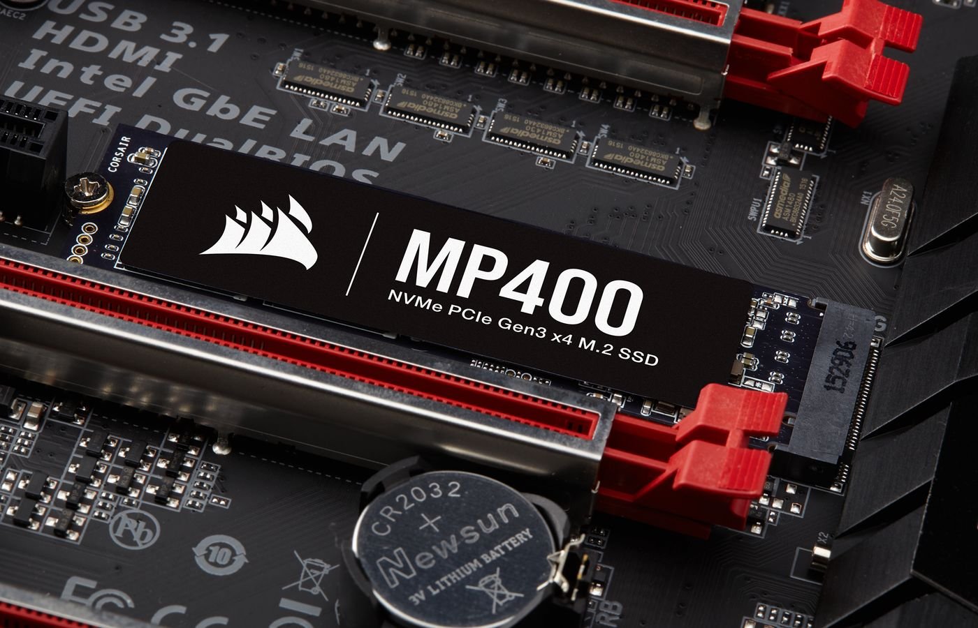 Corsair MP400