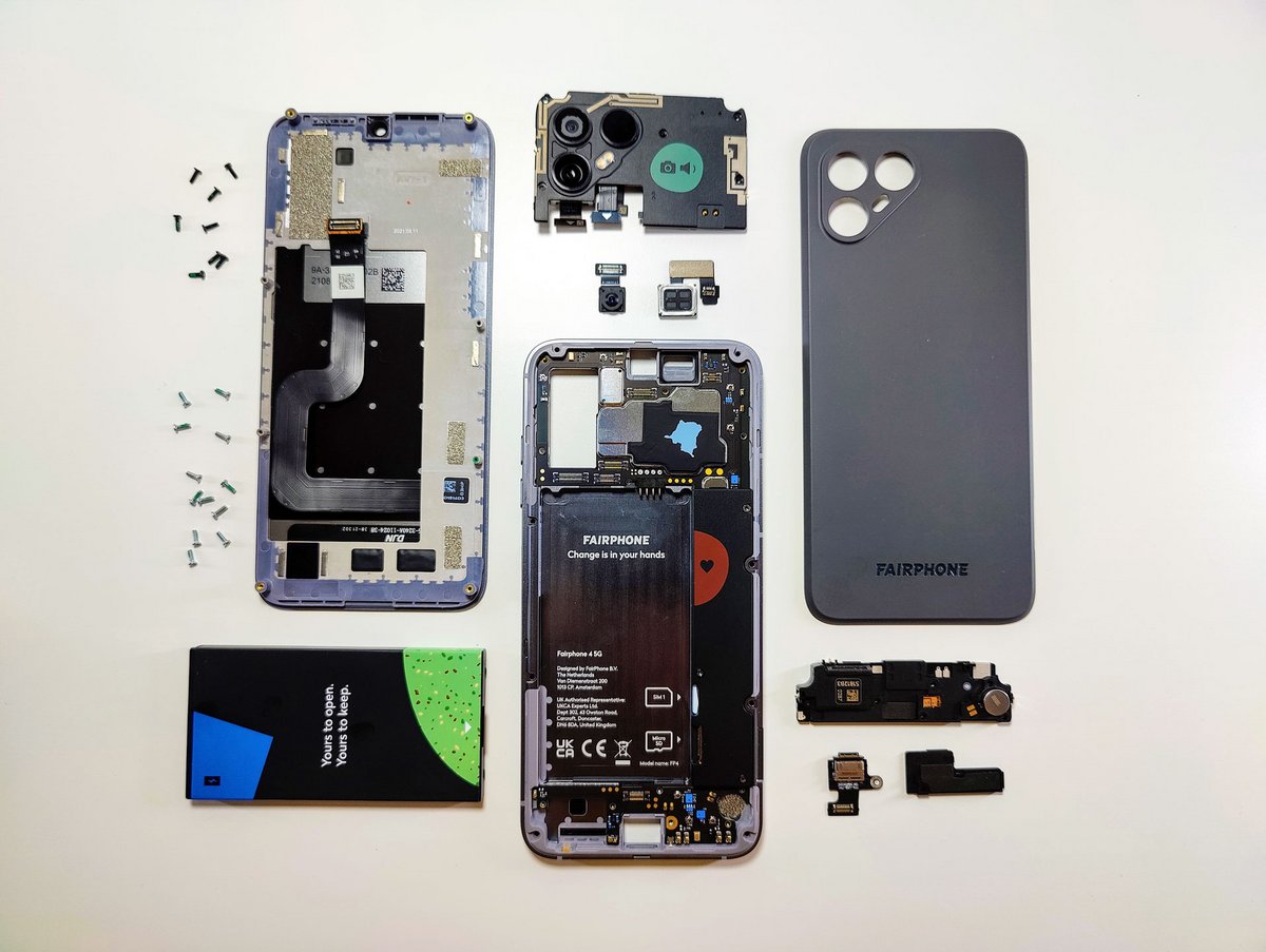 Le Fairphone 4 est très facile à réparer. Crédit : Gabriel Manceau pour Clubic.