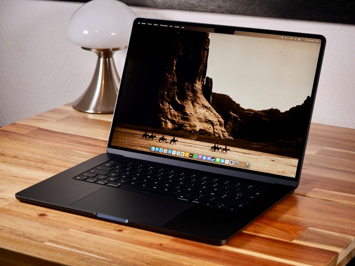 Le MacBook Air 15 M3 offre des ajustements intéressants // © Nathan Le Gohlisse pour Clubic