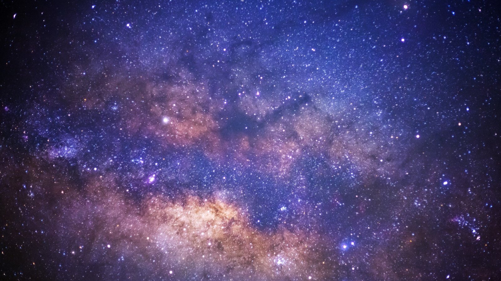 Cette étoile gravite si près du trou noir de la Voie lactée qu’elle pourrait en révéler la rotation - ©sripfoto / Shutterstock