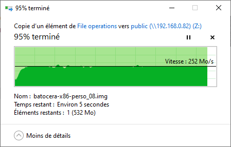 Performances mesurées en copie de fichiers sous Windows 10 en RAID 5 @ 2,5 GbE © Nerces