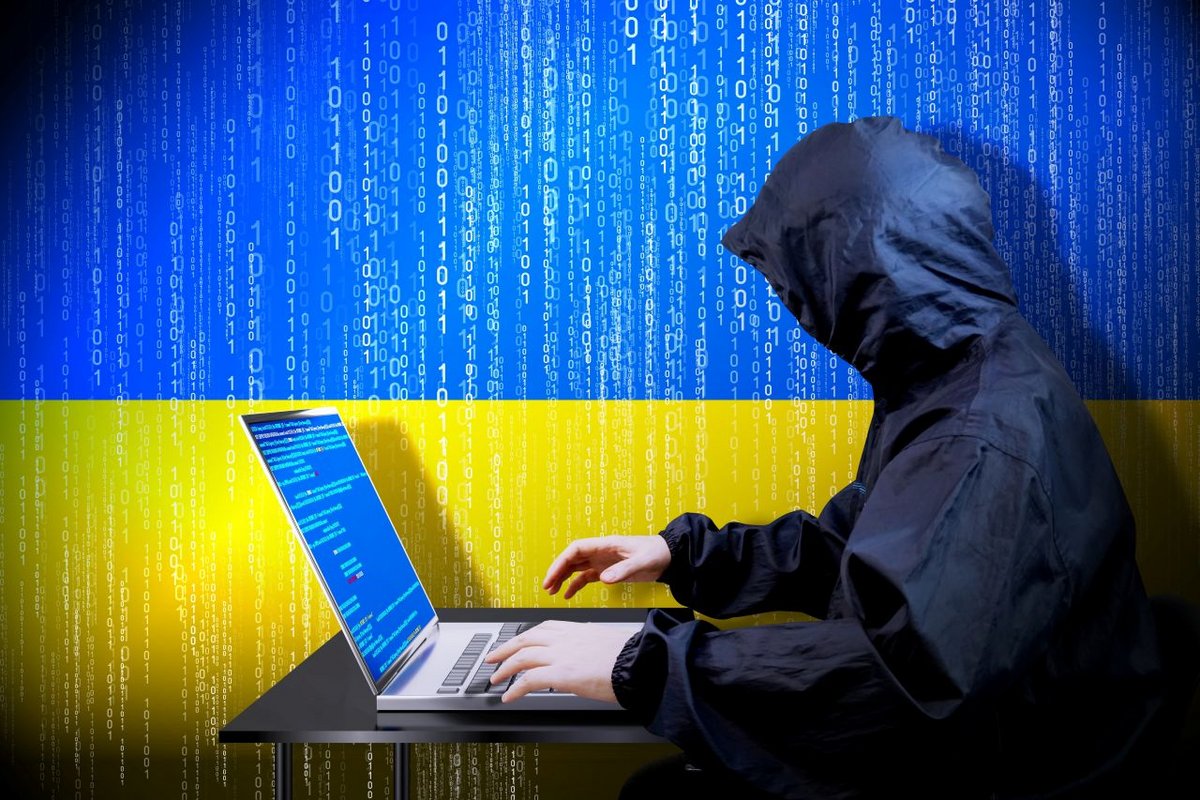 Les hackers ont exploité la faille de 7-ZIP dans des attaques ciblant l'Ukraine - © PX Media / Shutterstock