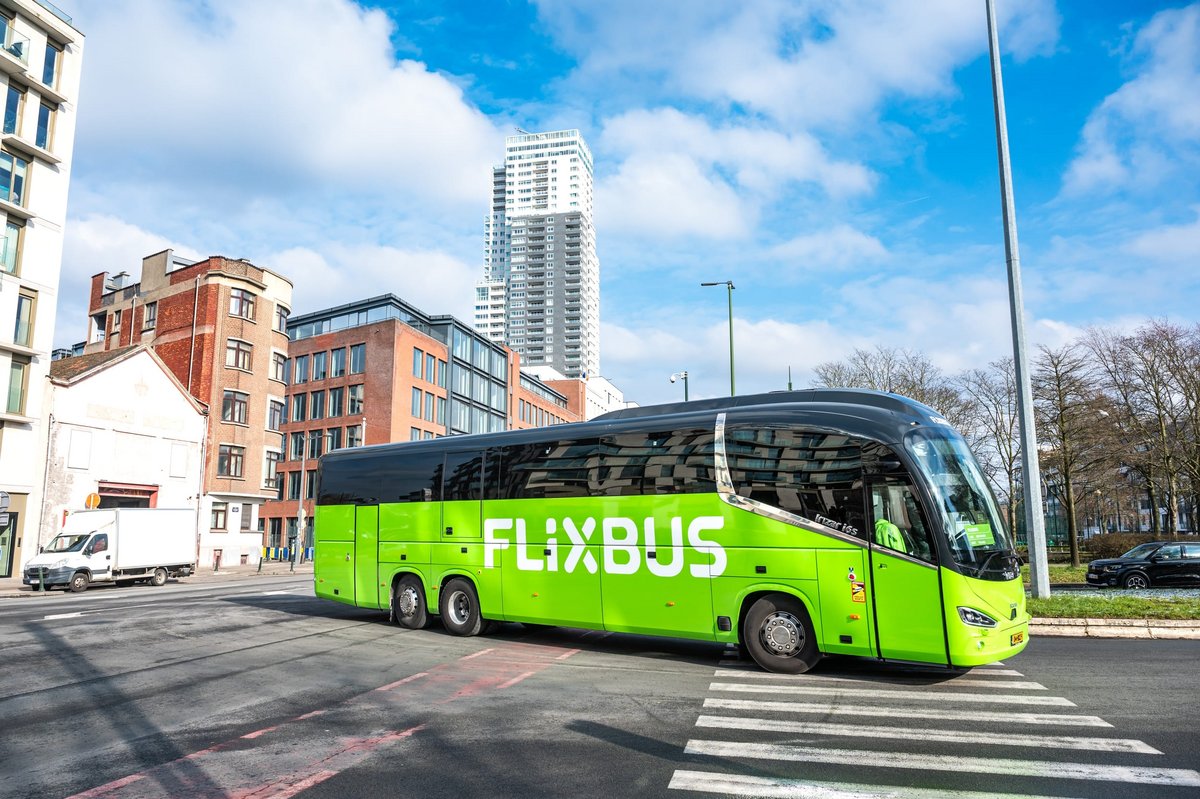 FlixBus et BlaBlaCar s'expliquent sur ces bus qui partent sans certains voyageurs © Werner Lerooy / Shutterstock