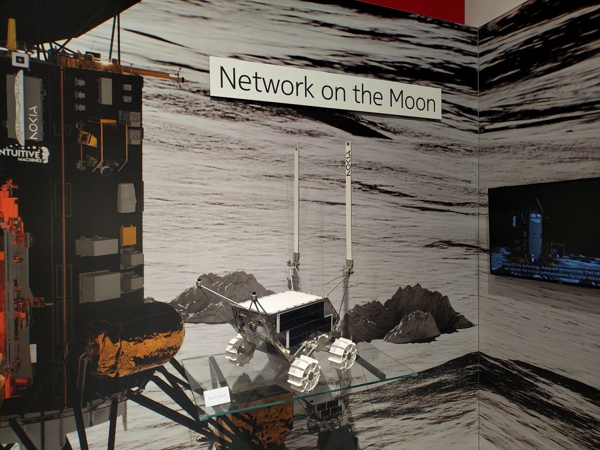 Le rover lunaire avec 4G LTE au stand Nokia au Mobile World Congress 2023 (MWC 2023) - © Andrew Sozinov / Shutterstock