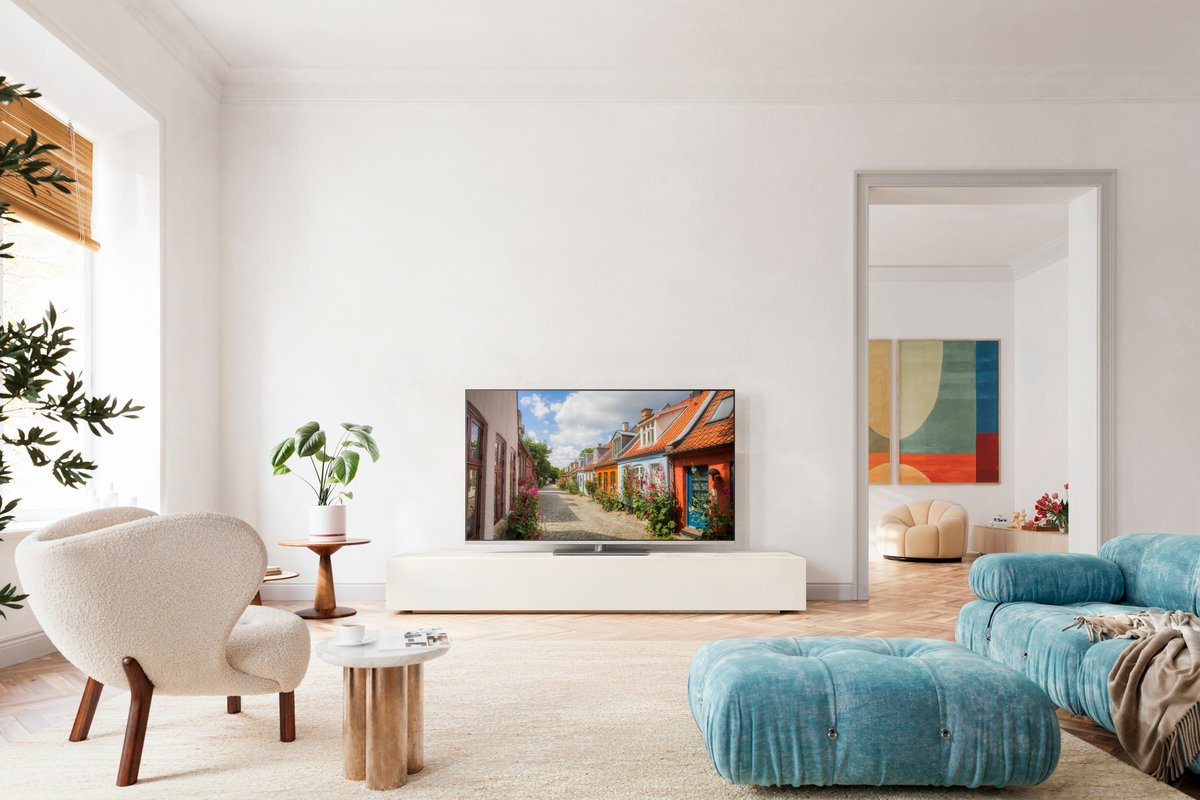 Plus accessible, le Panasonic W93B fait cependant l'impasse sur le MiniLED. © Panasonic
