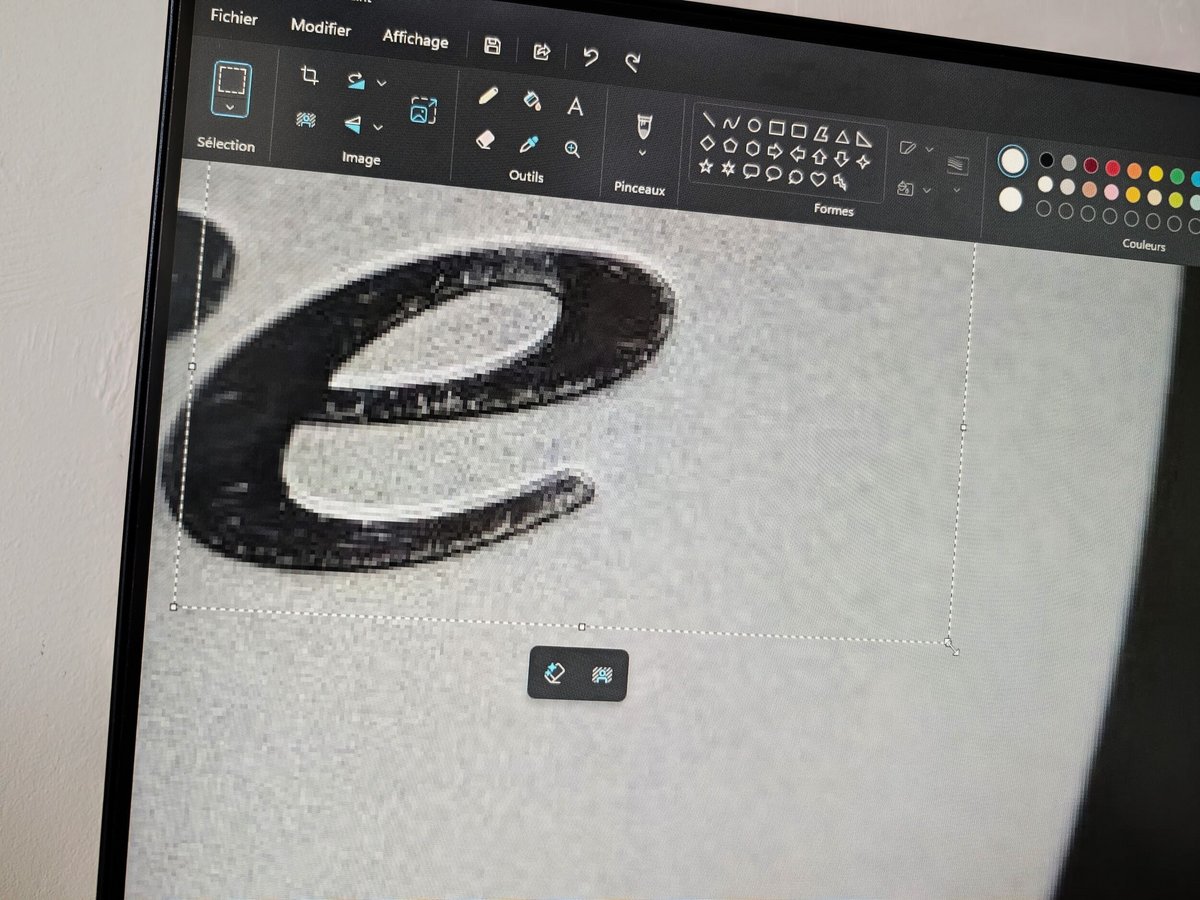 La gomme générative a fait son apparition sur Paint © Alexandre Boero / Clubic