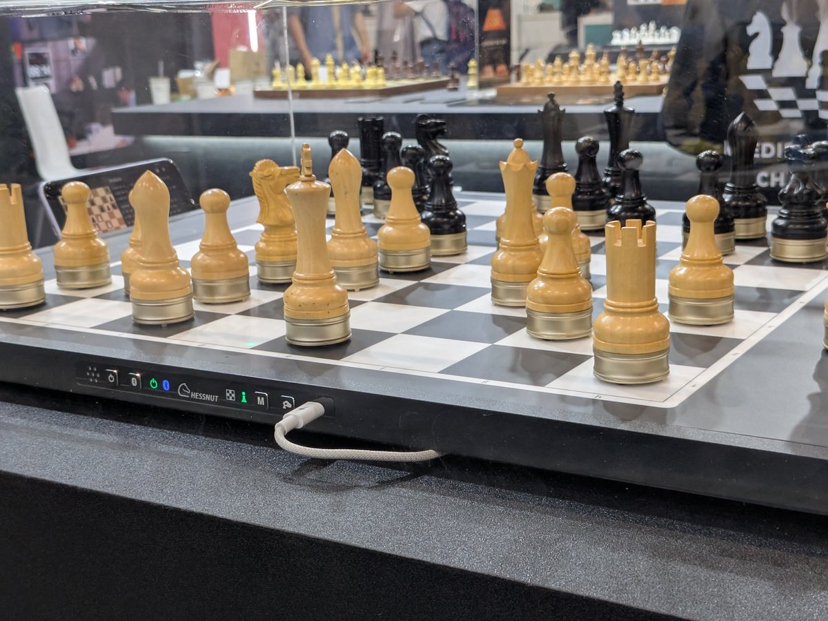 L'échiquier robotisé Chessnut Move : la machine à mater... vos adversaires ! ©Nicolas Guyot pour Clubic