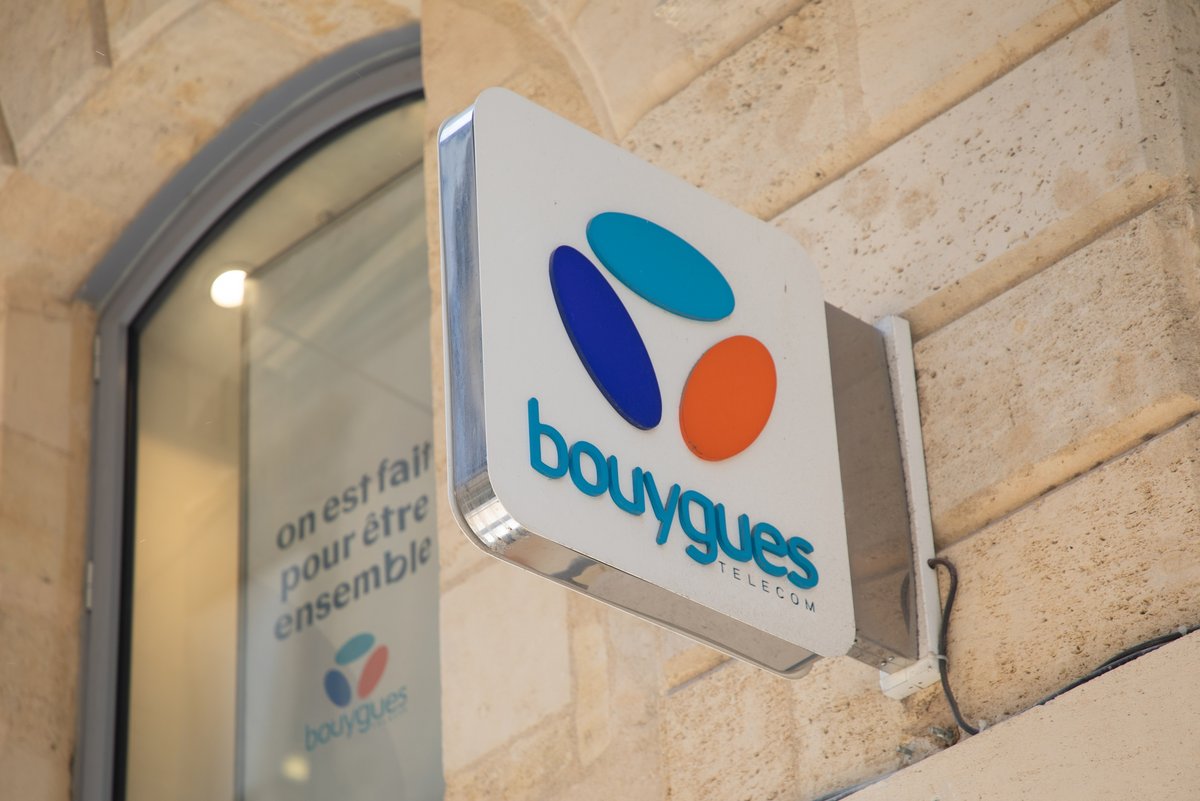 Enseigne Bouygues Telecom © sylv1rob1 / Shutterstock.com