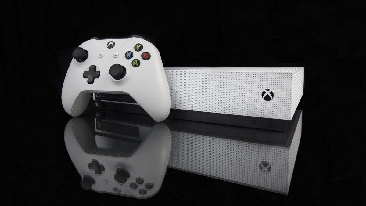 Xbox One S 1 To Minecraft_cropped_0x0