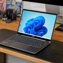 MSI Prestige 14 Flip AI+