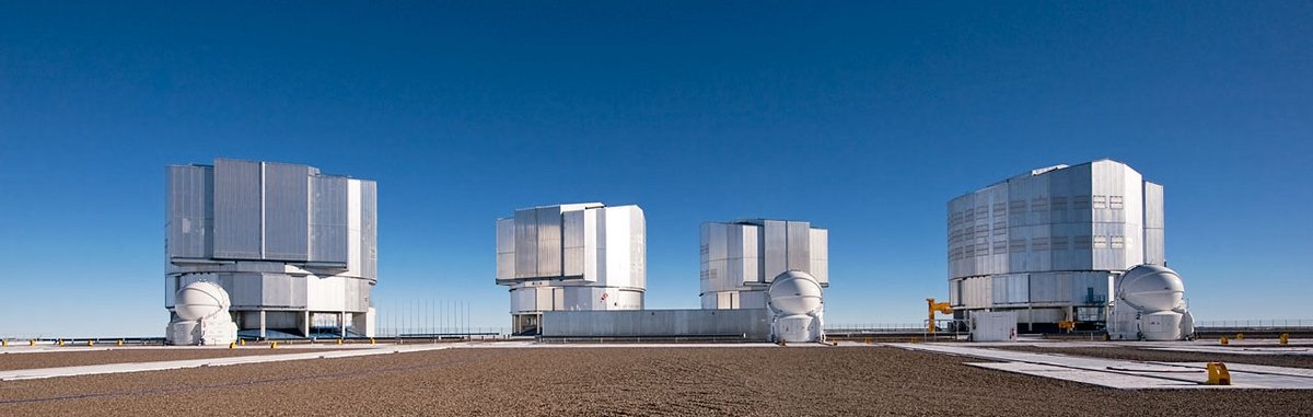 Le VLT de l'ESO (European Southern Observatory), élément clé des découvertes autour de Proxima Centauri. © ESO