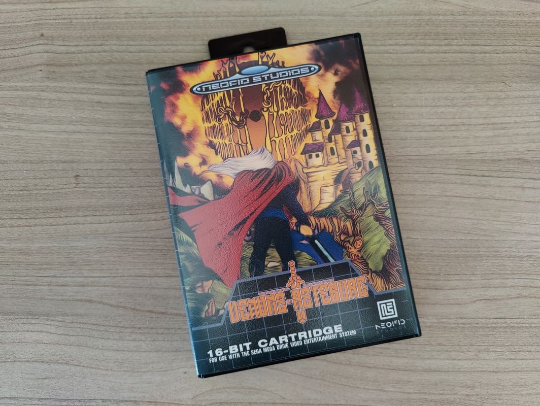 La jaquette est réversible, et on peut tout à fait donner un côté PAL à Demons of Asteborg (mais on perd alors le logo Mega Drive)