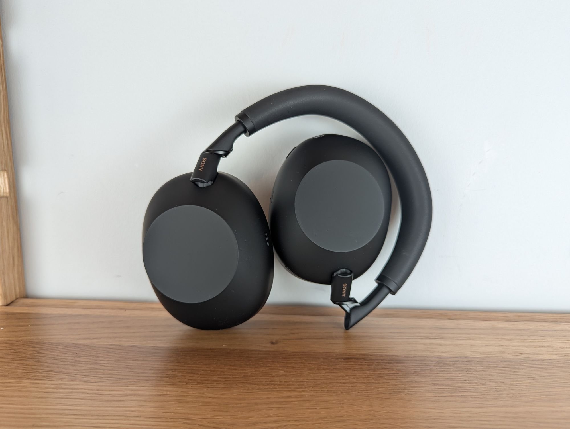 Le format pliable est de retour avec cette sixième mouture. © Guillaume Fourcadier pour Clubic