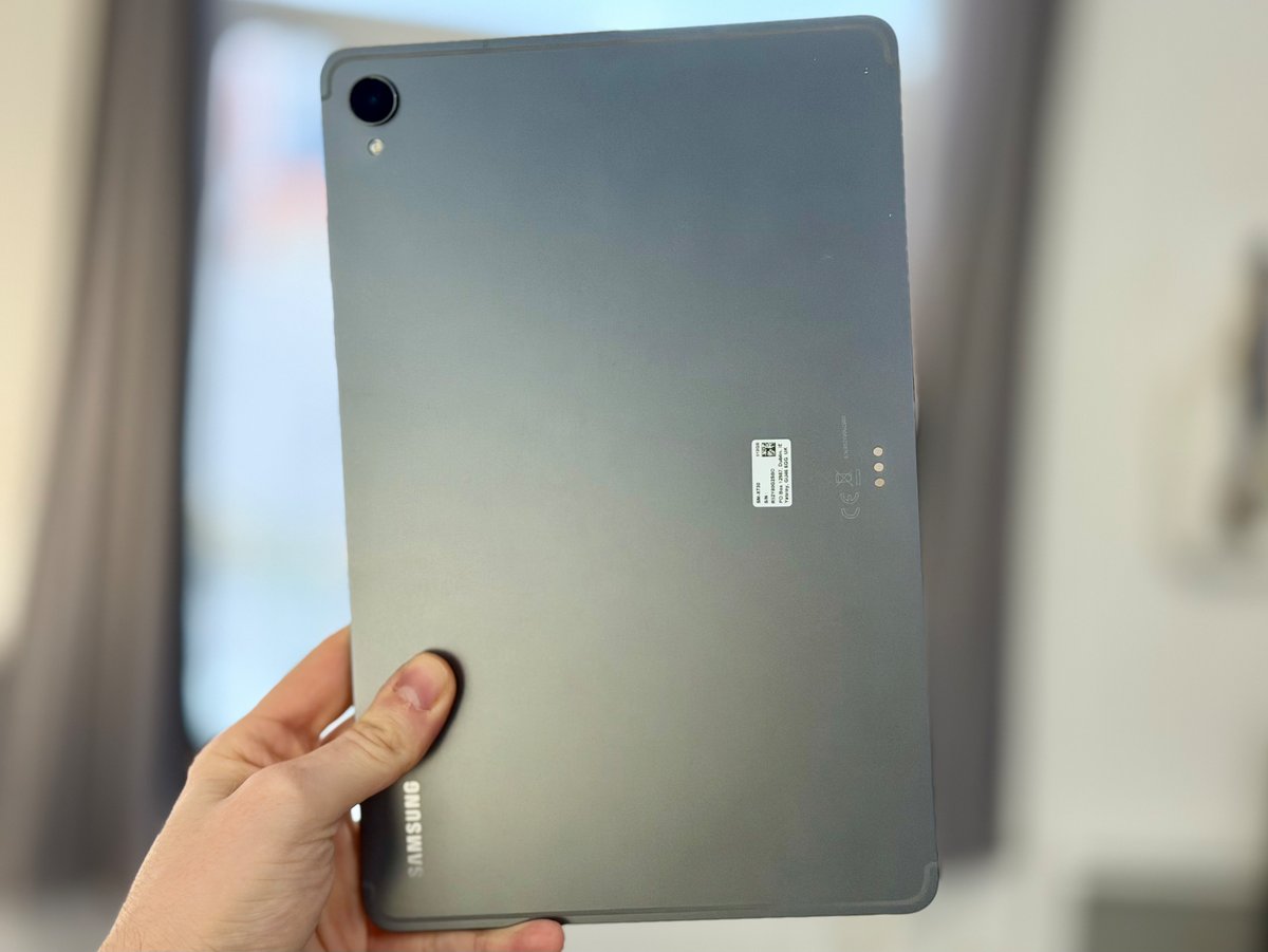 Une tablette quasi identique au modèle précédent ©Mathieu Grumiaux pour Clubic