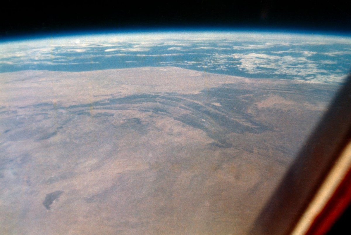 La Terre, vue lors de l'une des trois orbites de John Glenn © NASA