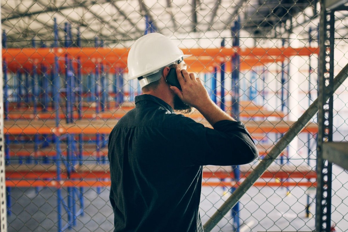 La cour d'appel de Paris a confirmé le licenciement d'un ingénieur français qui était détaché aux États-Unis. © PeopleImages / Shutterstock