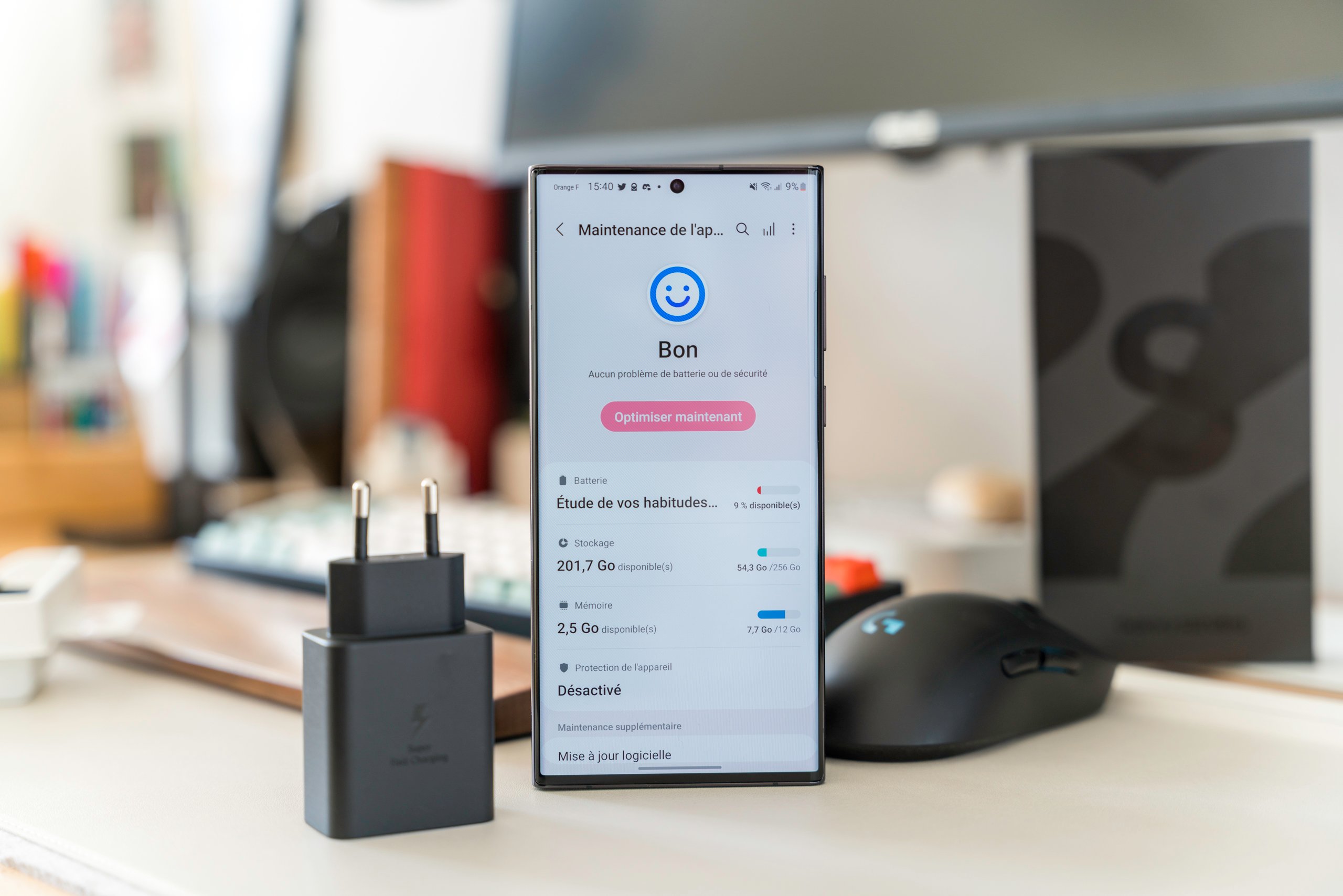 Il vous faudra acheter votre propre chargeur pour le Galaxy 22 Ultra © Pierre Crochart pour Clubic